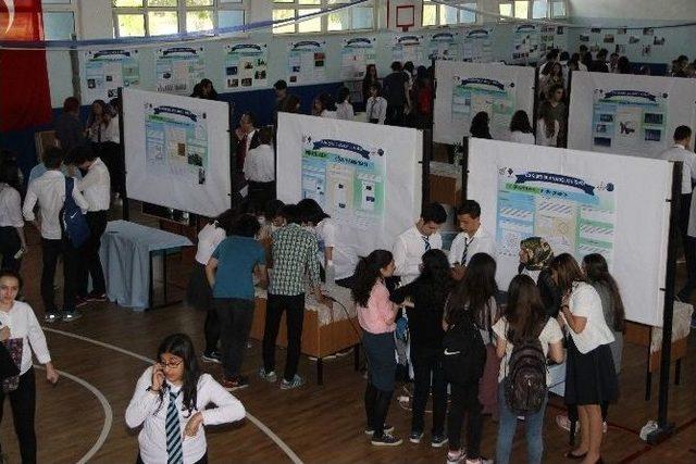 Eskişehir Anadolu Lisesi’nde Tübitak-4006 Projesi