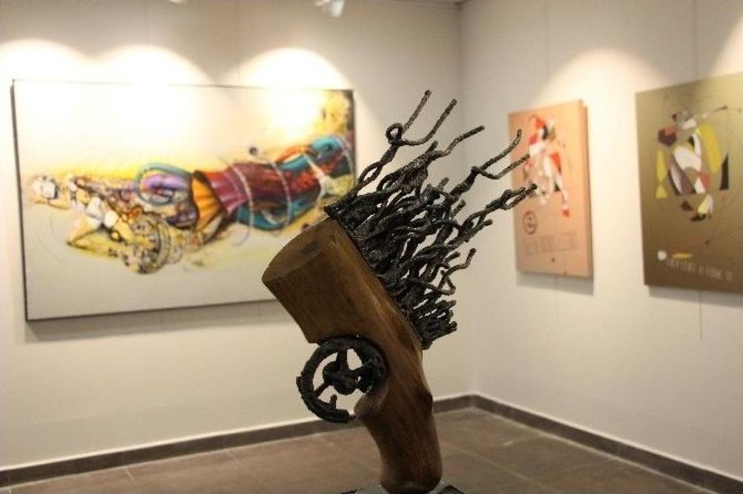 Om&uuml;&rsquo;de Mezuniyet Sergisi