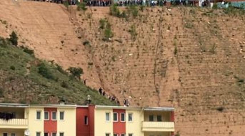 G&uuml;m&uuml;şhane &Uuml;niversitesi&rsquo;nde İlgin&ccedil; Olay