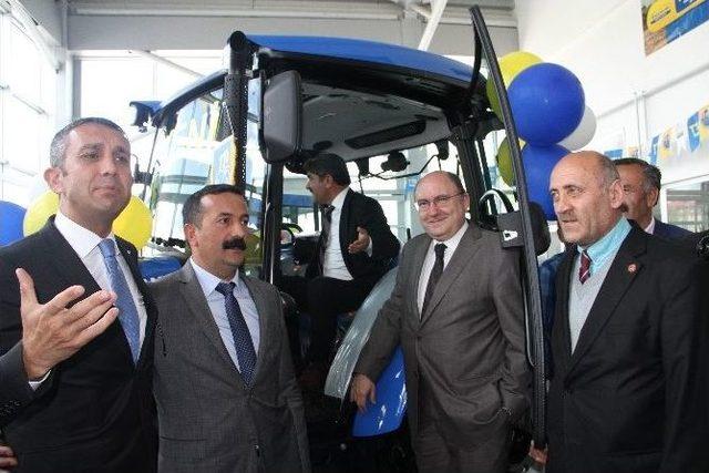 New Holland Ardahan Plazası Açıldı