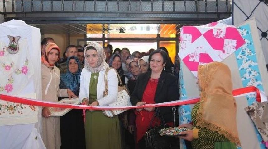 Ahlat’ta Yılsonu Sergisi