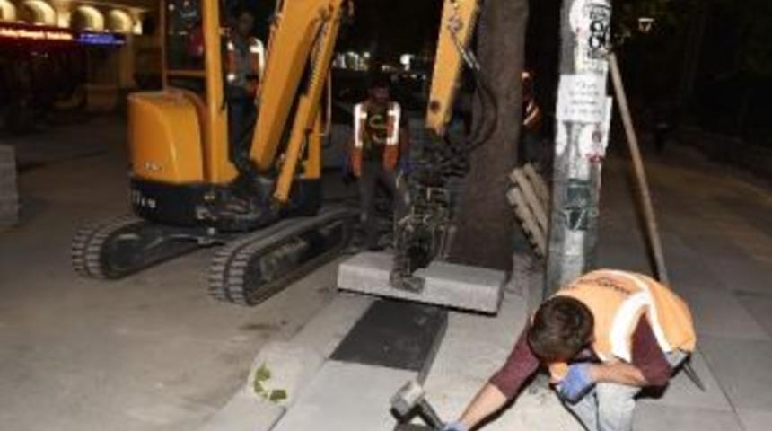 Ankara B&uuml;y&uuml;kşehir&rsquo;den Kaldırım Yenileme &Ccedil;alışmaları