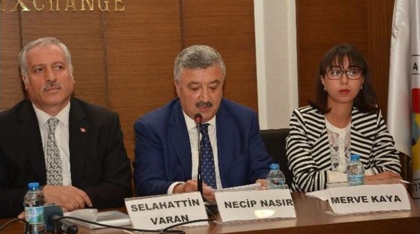 İzmir&rsquo;in Kentsel D&ouml;n&uuml;ş&uuml;m&uuml; Masaya Yatırıldı