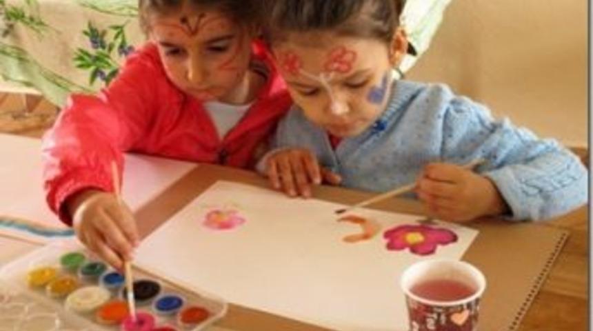 &Ccedil;ırgan K&ouml;y&uuml; Sanat At&ouml;lyesi Resim Sergisi A&ccedil;ıldı