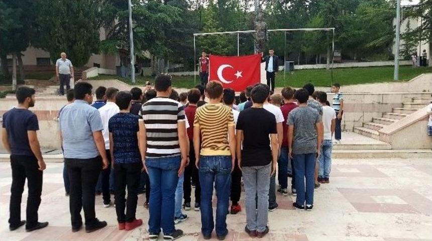 &Ccedil;anakkale&rsquo;de &Ouml;len Arkadaşları İ&ccedil;in Helallik Verdiler