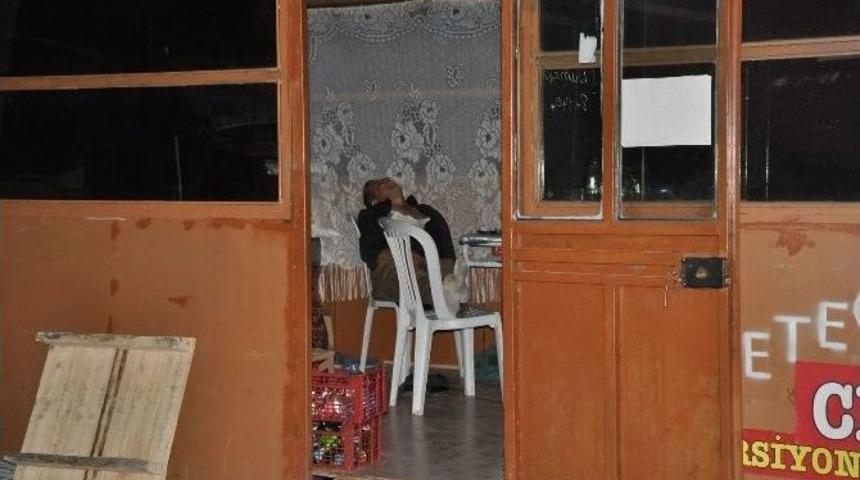 Sandıklı&rsquo;da Yalnız Yaşayan Şahıs İş Yerinde &Ouml;l&uuml; Bulundu