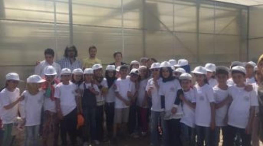 Ziraat Fak&uuml;ltesi, &Ccedil;ocukları Ağırladı