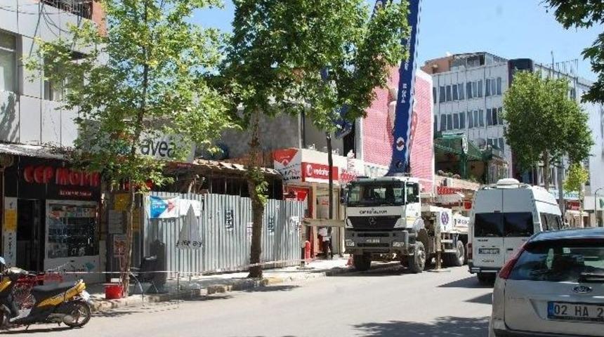 Yayalar Hayatlarını Hi&ccedil;e Saydı