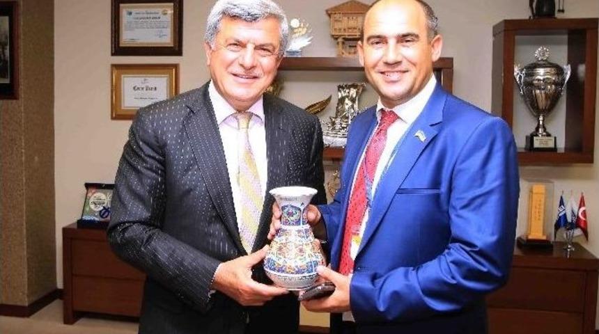 Başkan Karaosmanoğlu, Ukraynalı Konuklarını Ağırladı