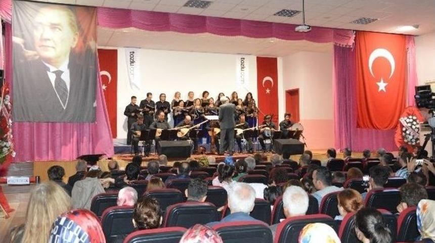 Niksar&rsquo;da Thm Konseri B&uuml;y&uuml;k Beğeni Topladı