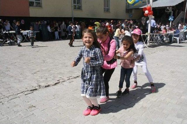 Yozgat Mehmet Akif Ersoy İlkokulu Kermes Düzenledi