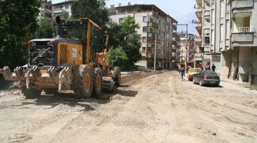 Devrek&rsquo;te Asfalt &Ccedil;alışması Başladı