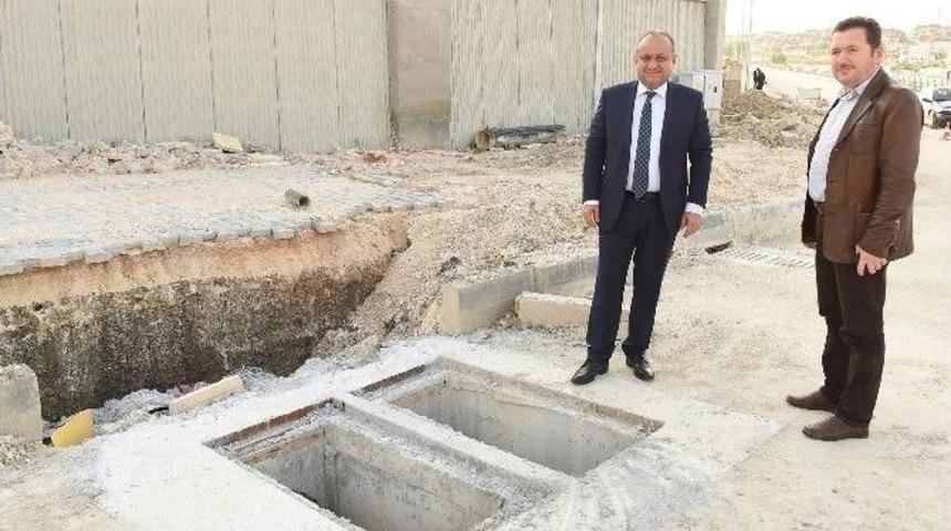 Sunta Kavşağı&rsquo;ndaki Drenaj Sorunu &Ccedil;&ouml;z&uuml;l&uuml;yor