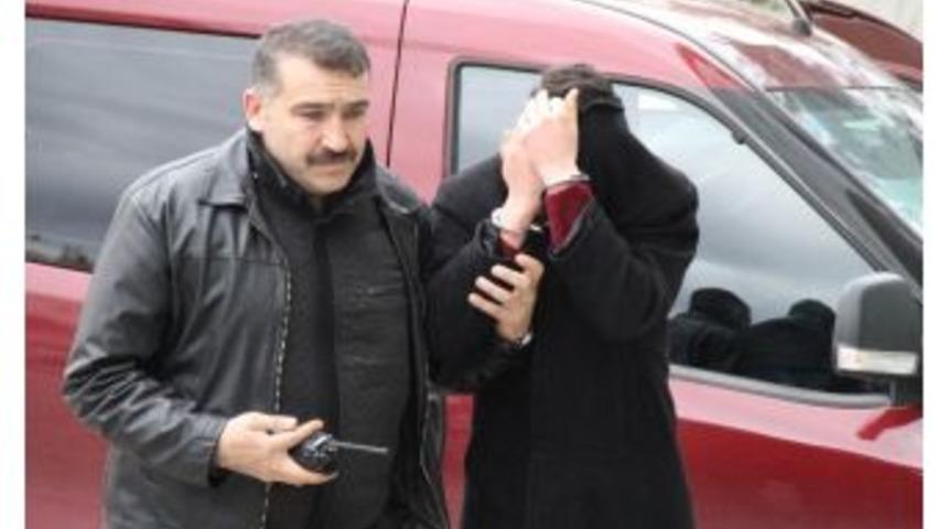 Cinayetten Tutuklanan Gencin Yaşı K&uuml;&ccedil;&uuml;lt&uuml;ld&uuml;