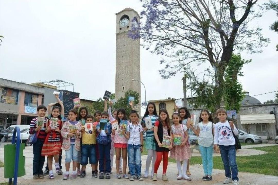 Hem Kitap Okudular, Hem Adana&rsquo;yı Tanıdılar