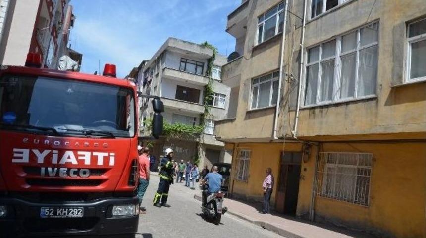 Elektrik Kontağı Yangın &Ccedil;ıkardı