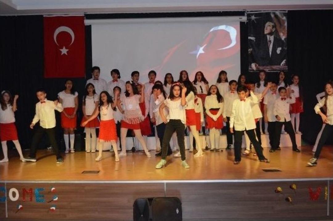 &Ouml;ğrencilerin Yabancı Dil Ş&ouml;leni B&uuml;y&uuml;k İlgi G&ouml;rd&uuml;