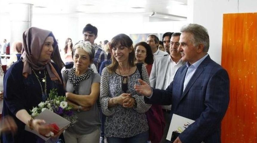 Mezuniyet &Ccedil;alışmaları G&ouml;r&uuml;c&uuml;ye &Ccedil;ıktı