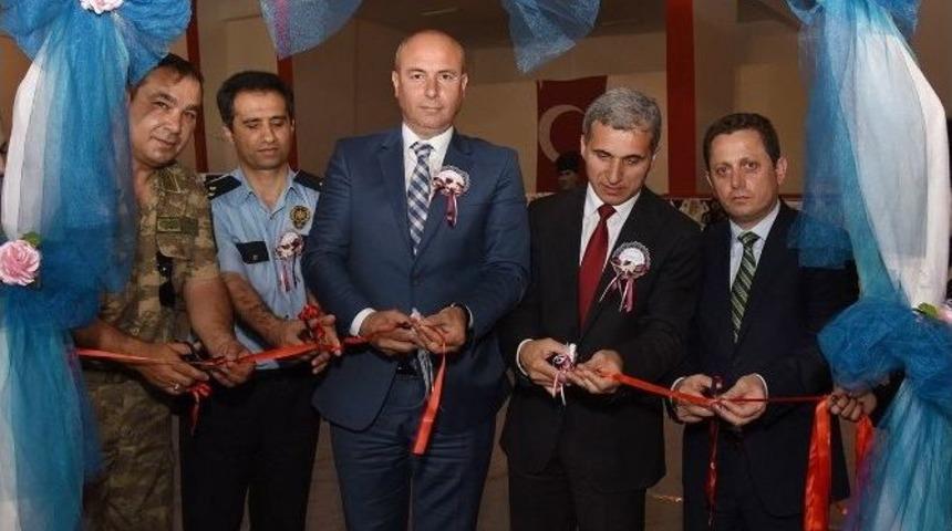 Tekkek&ouml;y&rsquo;de Yıl Sonu Sergisi