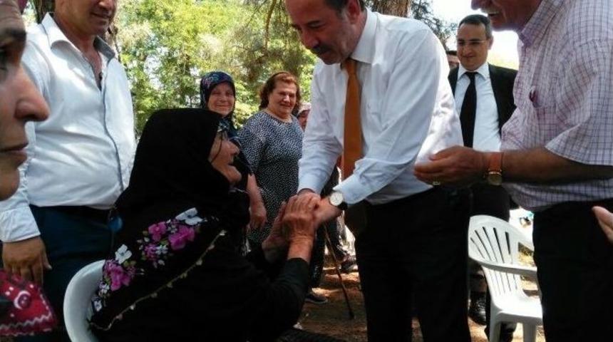 G&uuml;rkan &lsquo;konacık Ve Ş&uuml;k&uuml;r Yemeği&rsquo; Etkinliğine Katıldı