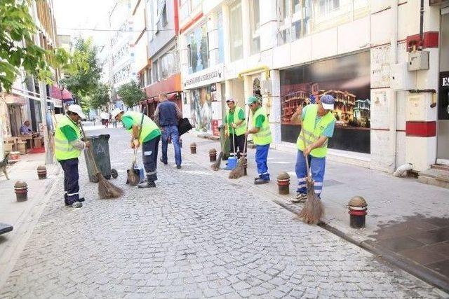 Başkan Kurt Gültepe Ve İstiklal Mahallerinde Vatandaşlarla Buluştu