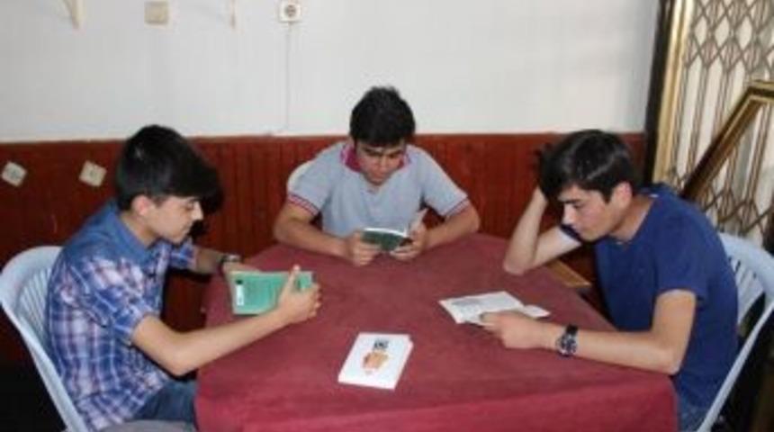 Karaman&rsquo;da Kıraathaneler Aslına D&ouml;n&uuml;yor