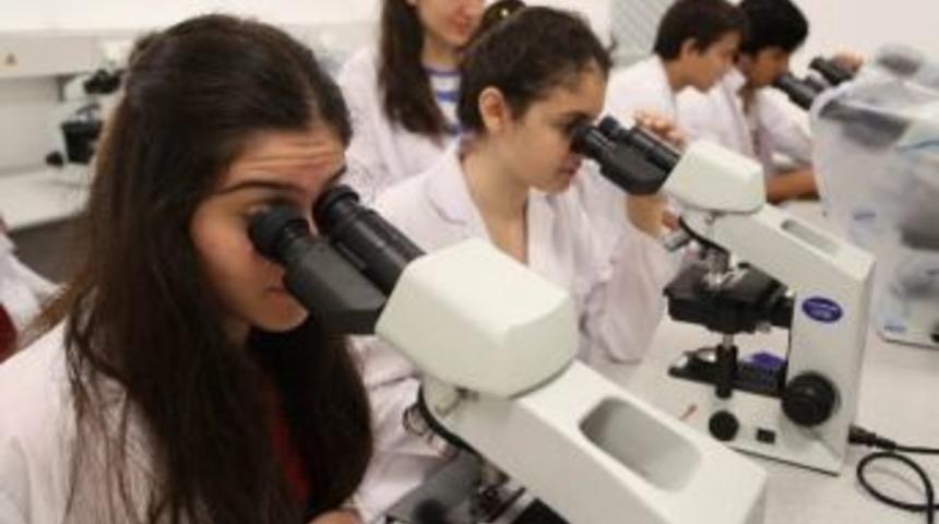 İstanbul Aydın &Uuml;niversitesi&rsquo;nden Lise Yaz Okulu