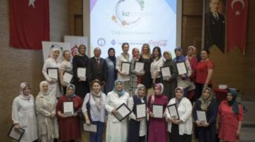 &rsquo;kız Kardeşim&rsquo; Eğitimlerine Katılan Sakaryalı Kadınlar Sertifikalarını Aldı