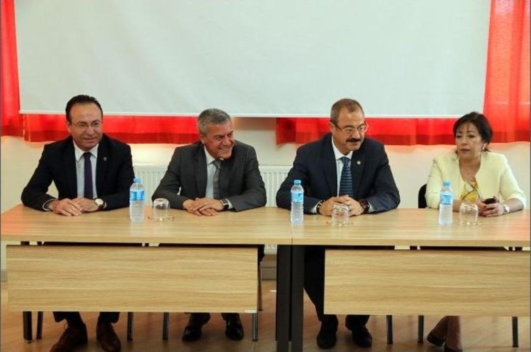 Sanko &Ouml;ğrencilerine Meslek Se&ccedil;imi &Ouml;nerisi