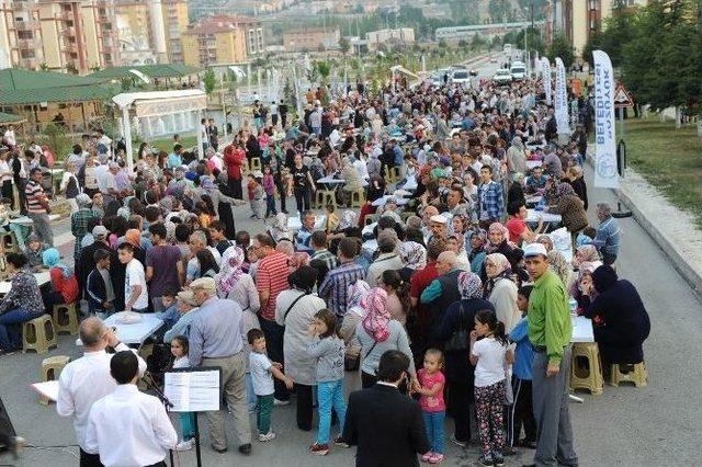 Bozüyük Yine Mahalle İftarlarında Buluşuyor