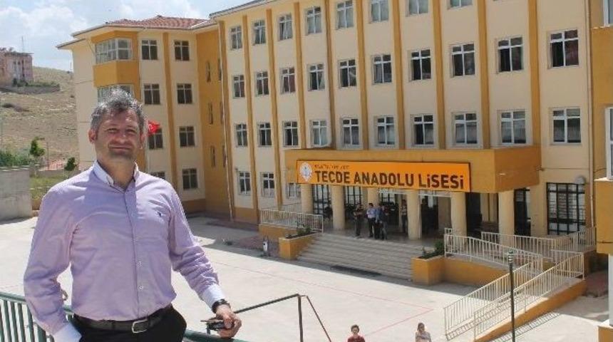 Tecde Anadolu Lisesi Kupaları Sildi S&uuml;p&uuml;rd&uuml;