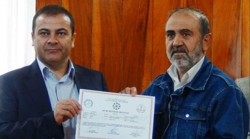 Erciş&rsquo;te 169 İş&ccedil;iye Belgeleri T&ouml;renle Verildi