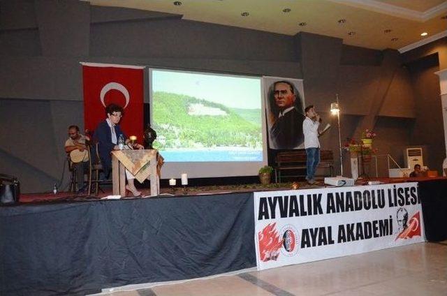 Ayvalık Anadolu Lisesinden Şiir Dinletisi