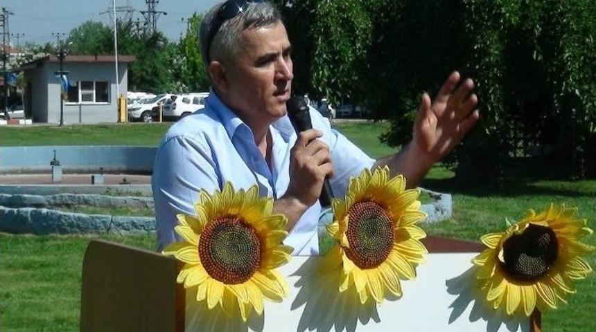 Do&ccedil;. Dr. Kaya, D&uuml;nya Ay&ccedil;i&ccedil;eği Derneği Başkanlığı&rsquo;nı Sırbistan&rsquo;a Devretti