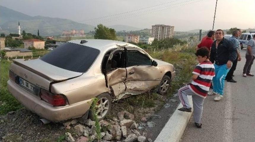 Samsun&rsquo;da Trafik Kazası: 2 Yaralı