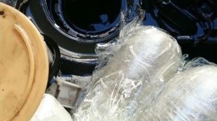 Yakıt Deposuna Zulalanmış 23 Kilo Esrarı Polisten Kaçıramadı