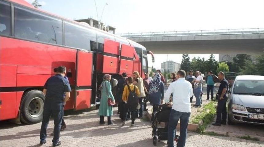 Şehit Aileleri &Ccedil;anakkale&rsquo;ye Uğurlandı