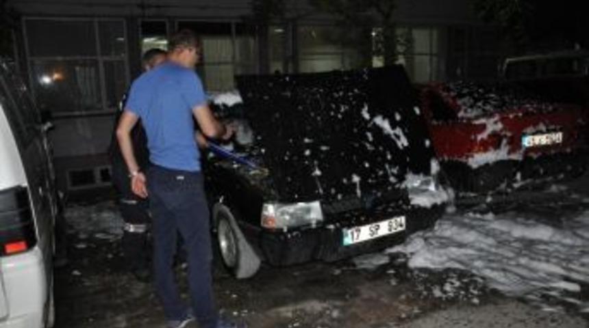 Hastane Otoparkındaki Ara&ccedil; Yangını Korkuttu
