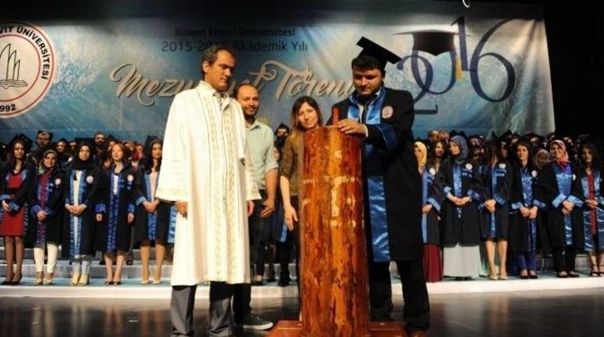 Be&uuml;&rsquo;de İibf &Ouml;ğrencileri Kep Attı