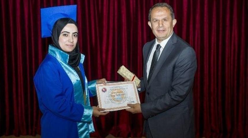 Yy&uuml;&rsquo;de Mezuniyet T&ouml;reni