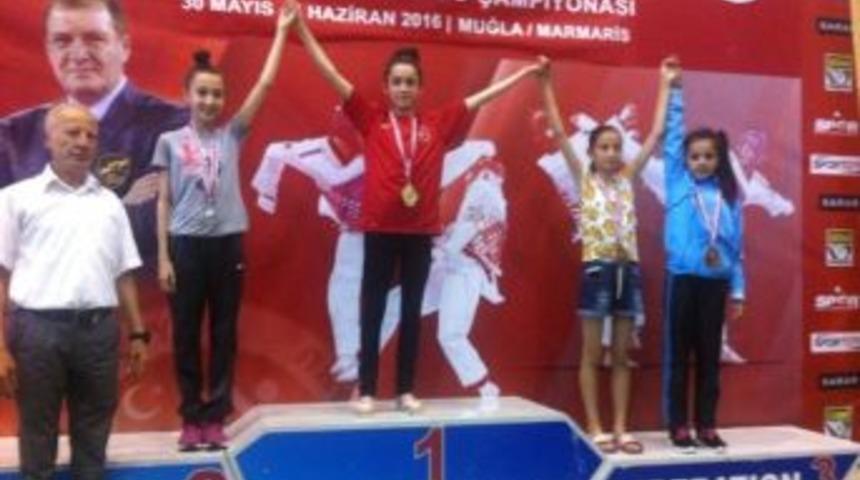 Eda Torun Tekvando’da Türkiye Üçüncüsü Oldu