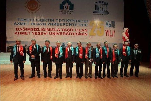 Ahmet Yesevi Üniversitesi Mezunları 20. Yılını Kutladı