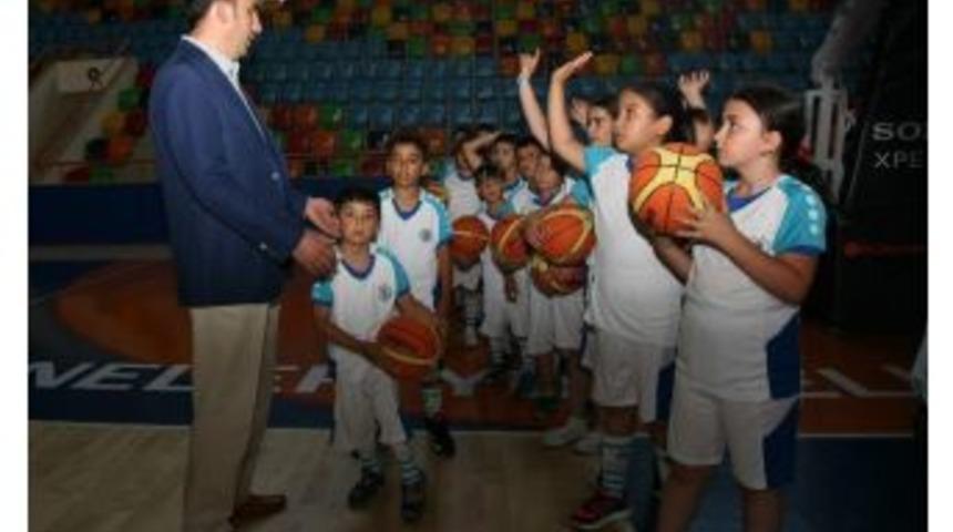 Sel&ccedil;uklu Yaz Spor Okulu Kayıtları Devam Ediyor