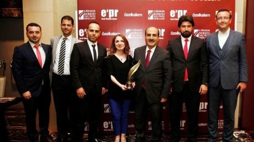 Başkan Karadeniz&rsquo;e &rsquo;&rsquo;e-belediyecilik&rsquo;&rsquo; &Ouml;d&uuml;l&uuml;