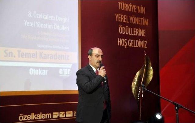 Başkan Karadeniz’e ’’e-belediyecilik’’ Ödülü