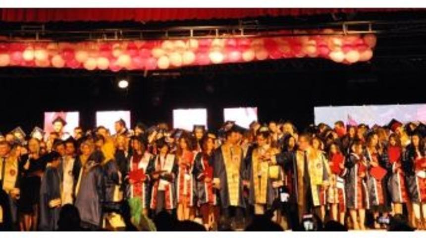 Ankara Meslek Y&uuml;ksekokulu 18. D&ouml;nem Mezunlarını Verdi