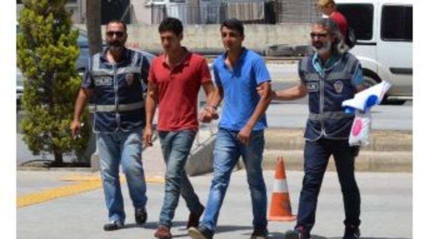 Oto Faresi 2 Kişi Su&ccedil;&uuml;st&uuml; Yakalandı