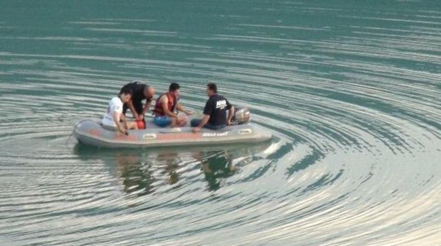 G&ouml;lette Kaybolan Gencin Cesedine Ulaşıldı