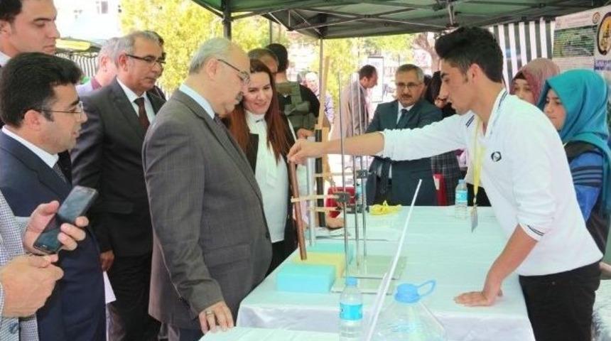 Mucitler Buluşlarını Sergiledi