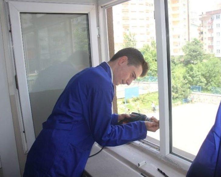 Lise Öğrencilerinden Ağabeylik Dersi G2